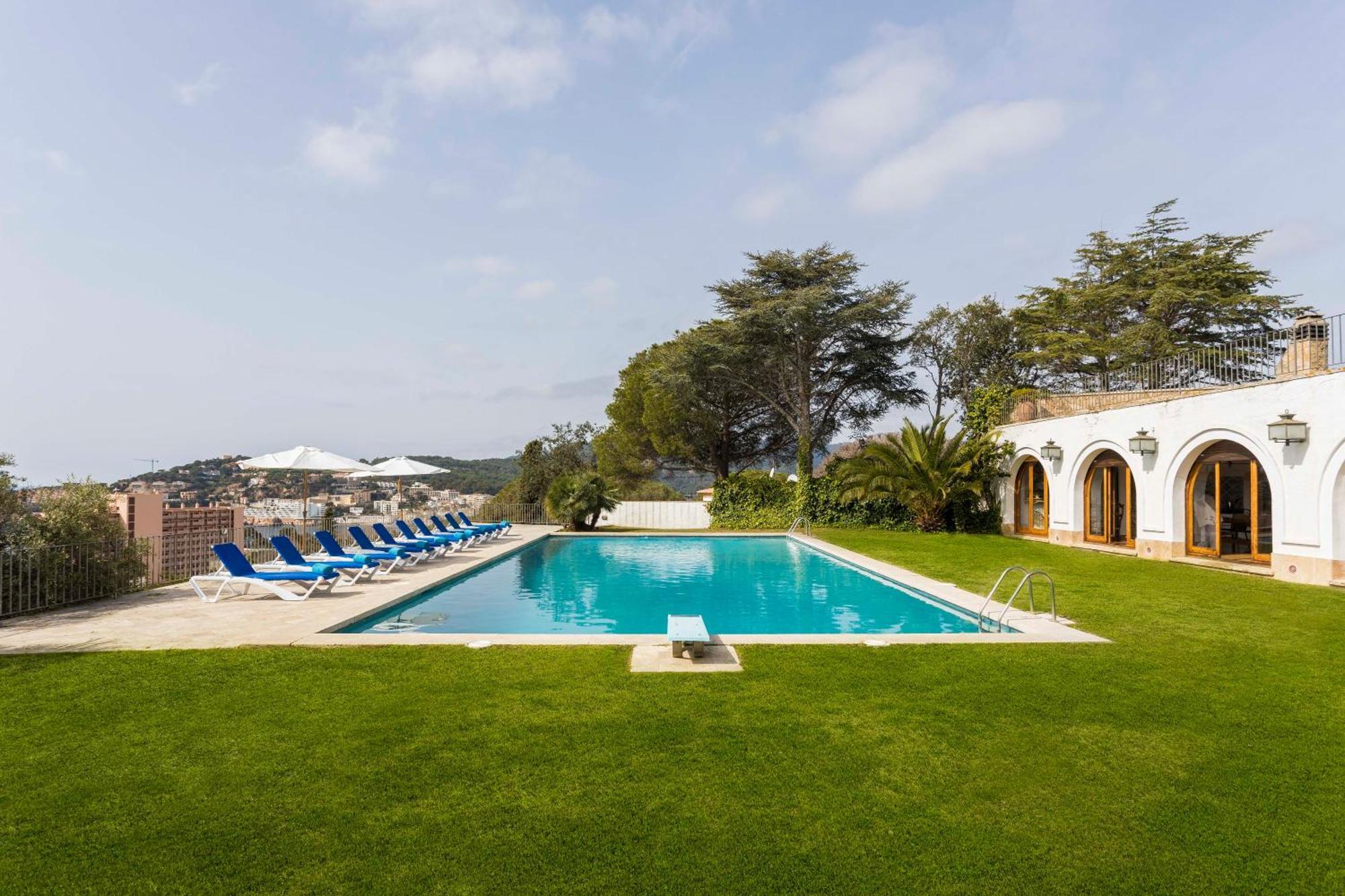 Villa Maricel Sant Feliu de Guixols Bagian luar foto
